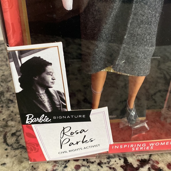 Barbie Rosa Parks - Picture 3 of 4